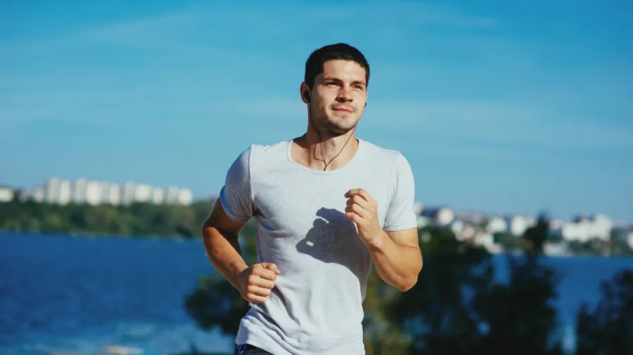 Влияние спорта, питания и сна на мужское здоровье