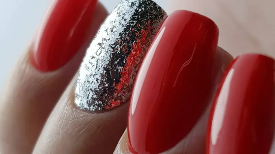 Сколько зарабатывает мастер маникюра