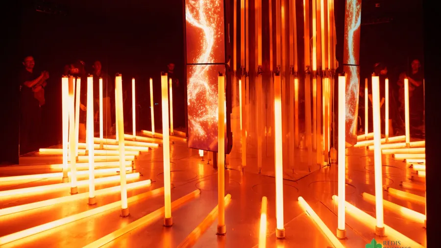 Премьера VR-проекта «ВНУТРИ ШЕДЕВРА. Великие творения русских мастеров» и показы иммерсивных перформансов