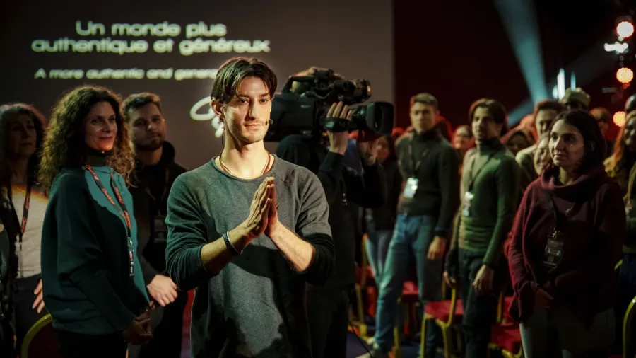 В прокат выходит психологический триллер "ГУРУ" с Пьером Нинэ