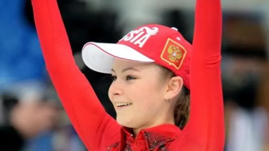 15-летняя Юля Липницкая стала заслуженным мастером спорта