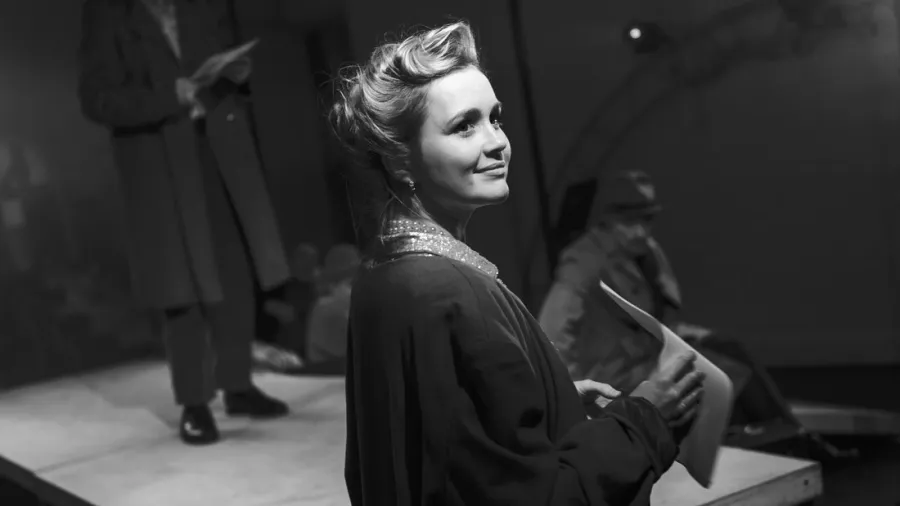 «Корабль возвращается домой»: Георгий Долмазян представит премьерный спектакль в Театре «МОСТ»