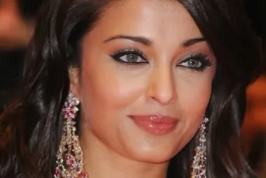 1321436397_ajshvariya-raj.jpg