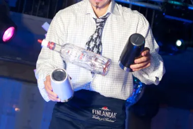Finlandia_Vodka_Cup_barmien-shou.jpg