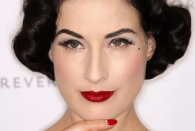 dita-von-teese-makeup.jpg