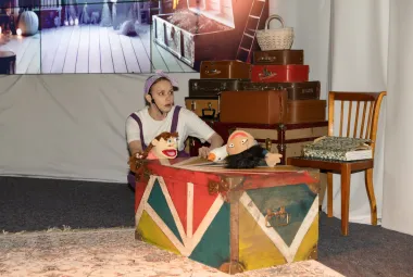 спектакль "Волшебный чердачок"