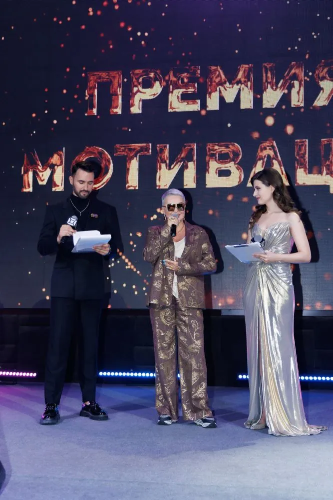 Катя Лель на премии "Мотивации" от Натальи Палиновой