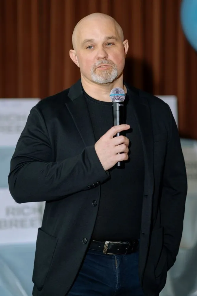 Василий Шуров